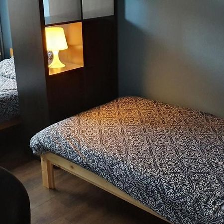 Room With 2 Separated Beds Mortsel Екстериор снимка